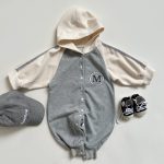 【66-90cm】ロンパース ベビー Mロゴ 帽子付き - 画像 (9)