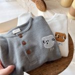 【80-130cm】スウェット 男の子 ワッフル 刺繍クルーネック - 画像 (4)
