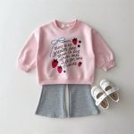 【100-160cm】トレーナー 女の子 イチゴ プリント かわいい - 画像 (5)